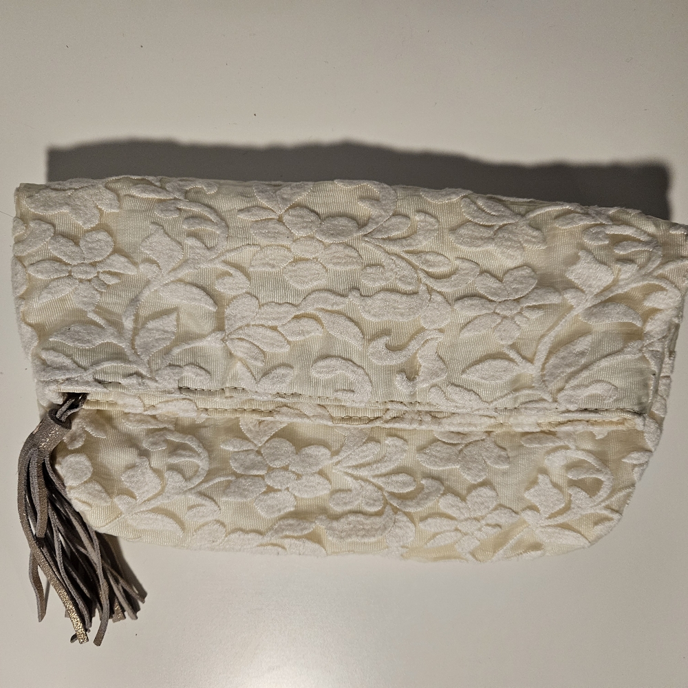 Anthropologie Wedding Cream Ivory Lace Clutch With Tassel